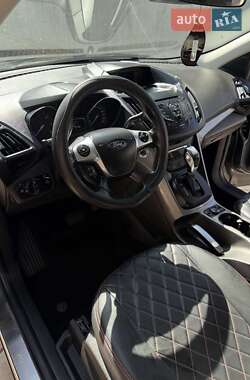 Внедорожник / Кроссовер Ford Kuga 2015 в Вознесенске