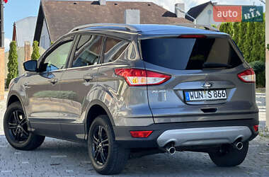 Внедорожник / Кроссовер Ford Kuga 2013 в 