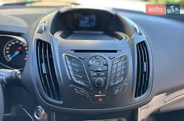 Внедорожник / Кроссовер Ford Kuga 2013 в 