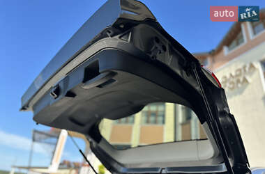 Внедорожник / Кроссовер Ford Kuga 2013 в 