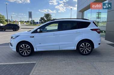 Внедорожник / Кроссовер Ford Kuga 2018 в 