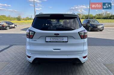 Внедорожник / Кроссовер Ford Kuga 2018 в 