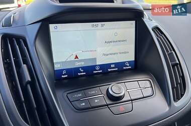 Внедорожник / Кроссовер Ford Kuga 2018 в 