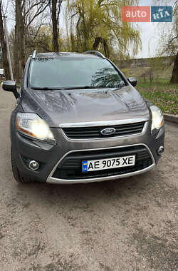Внедорожник / Кроссовер Ford Kuga 2011 в 
