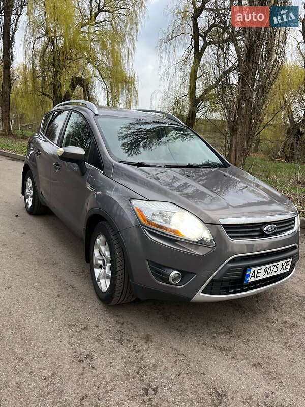 Позашляховик / Кросовер Ford Kuga 2011 в Сумах
