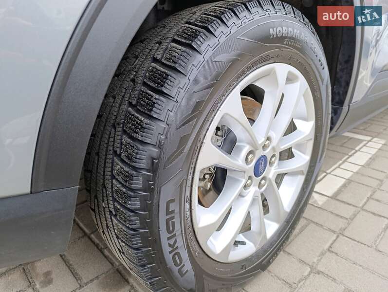 Внедорожник / Кроссовер Ford Kuga 2020 в Львове