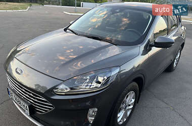 Внедорожник / Кроссовер Ford Kuga 2023 в 