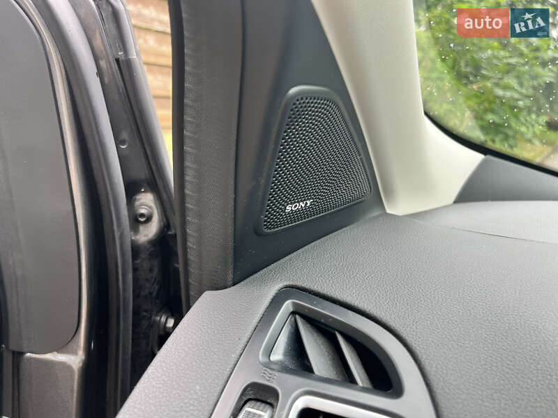 Позашляховик / Кросовер Ford Kuga 2019 в Києві