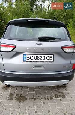 Внедорожник / Кроссовер Ford Kuga 2020 в 