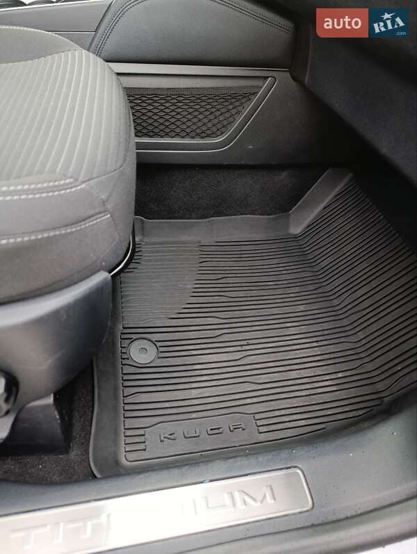 Внедорожник / Кроссовер Ford Kuga 2020 в Львове