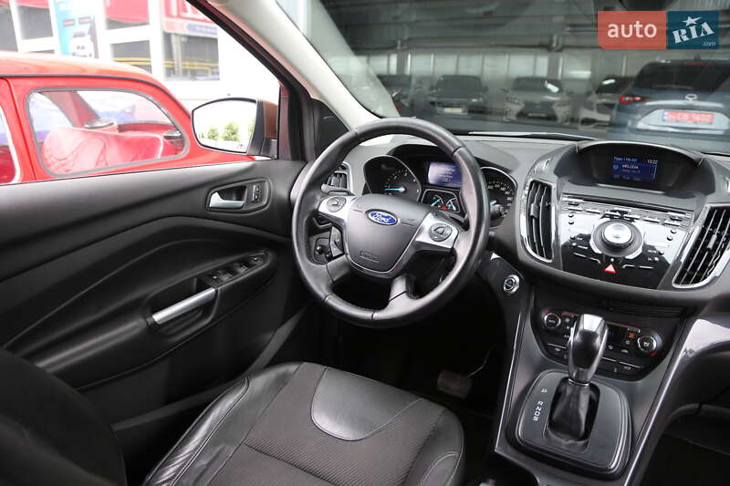 Внедорожник / Кроссовер Ford Kuga 2013 в Киеве