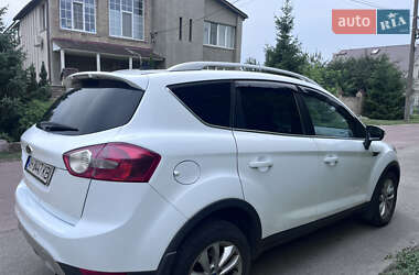 Внедорожник / Кроссовер Ford Kuga 2012 в 