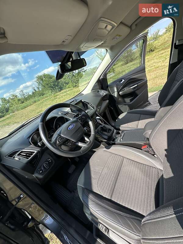 Внедорожник / Кроссовер Ford Kuga 2019 в Днепре