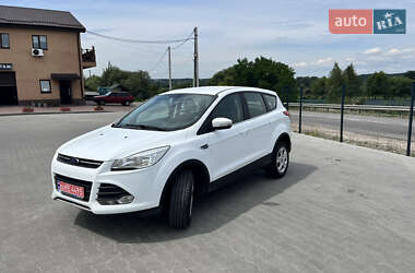 Внедорожник / Кроссовер Ford Kuga 2016 в 