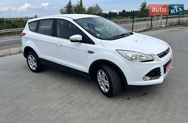 Ford Kuga 2016