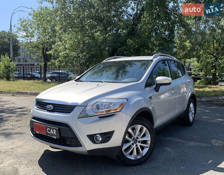 Внедорожник / Кроссовер Ford Kuga 2012 в Киеве