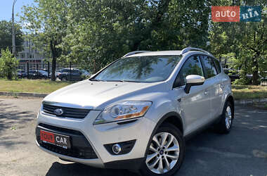 Внедорожник / Кроссовер Ford Kuga 2012 в 