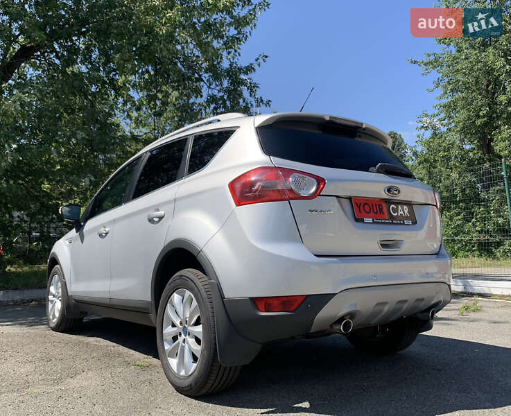 Внедорожник / Кроссовер Ford Kuga 2012 в Киеве