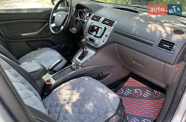Внедорожник / Кроссовер Ford Kuga 2012 в 