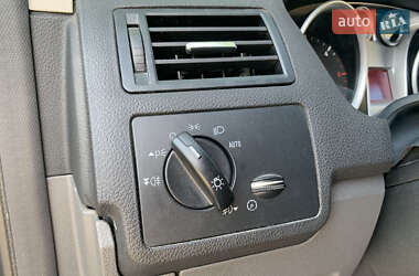 Внедорожник / Кроссовер Ford Kuga 2012 в 