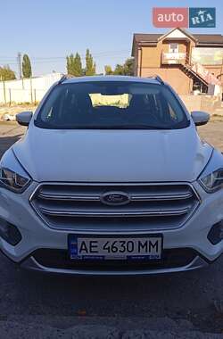 Позашляховик / Кросовер Ford Kuga 2019 в Миколаєві