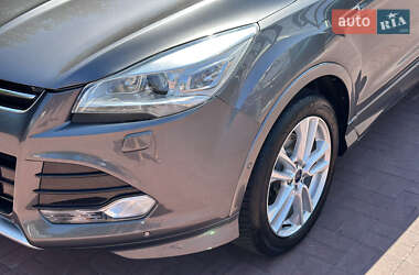 Внедорожник / Кроссовер Ford Kuga 2014 в 