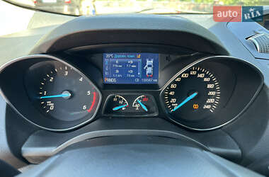 Внедорожник / Кроссовер Ford Kuga 2014 в 