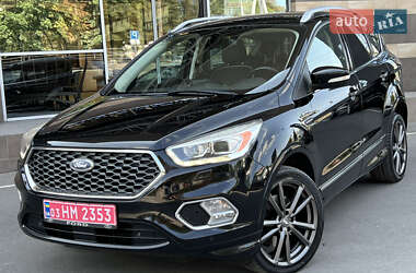 Внедорожник / Кроссовер Ford Kuga 2017 в 