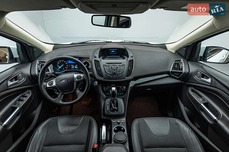 Внедорожник / Кроссовер Ford Kuga 2013 в Киеве
