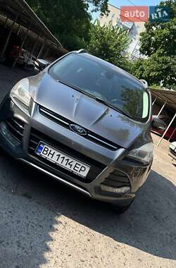 Позашляховик / Кросовер Ford Kuga 2013 в 