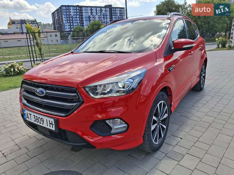 Позашляховик / Кросовер Ford Kuga 2018 в Івано-Франківську