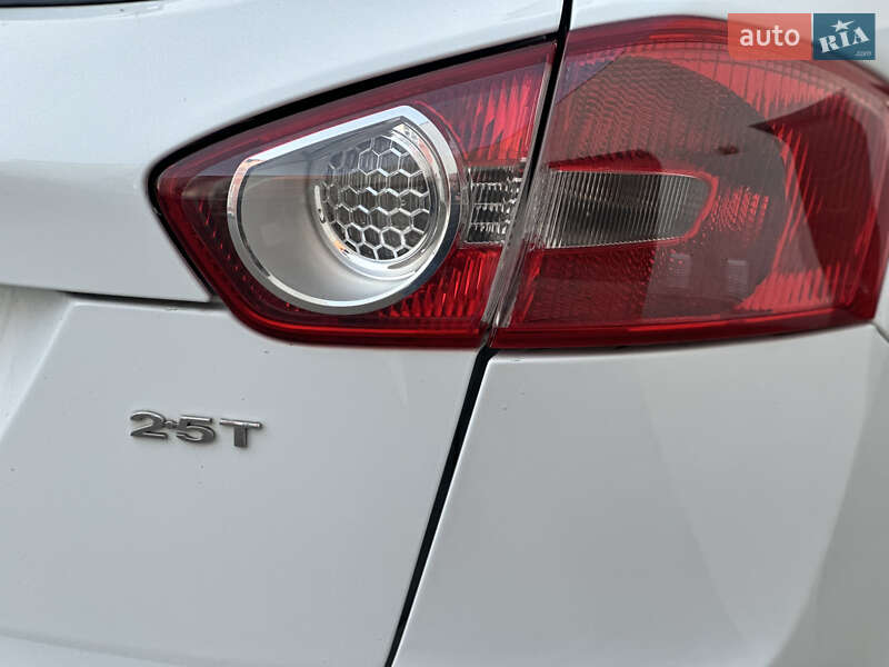 Внедорожник / Кроссовер Ford Kuga 2010 в Ровно