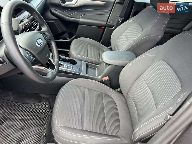 Внедорожник / Кроссовер Ford Kuga 2023 в Киеве фото 15 Внедорожник / Кроссовер Ford Kuga 2023 в Киеве