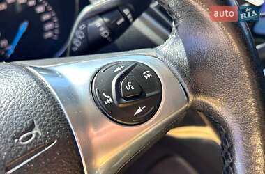 Внедорожник / Кроссовер Ford Kuga 2013 в 