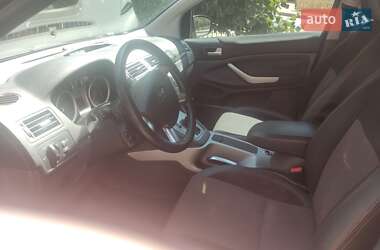 Внедорожник / Кроссовер Ford Kuga 2012 в 