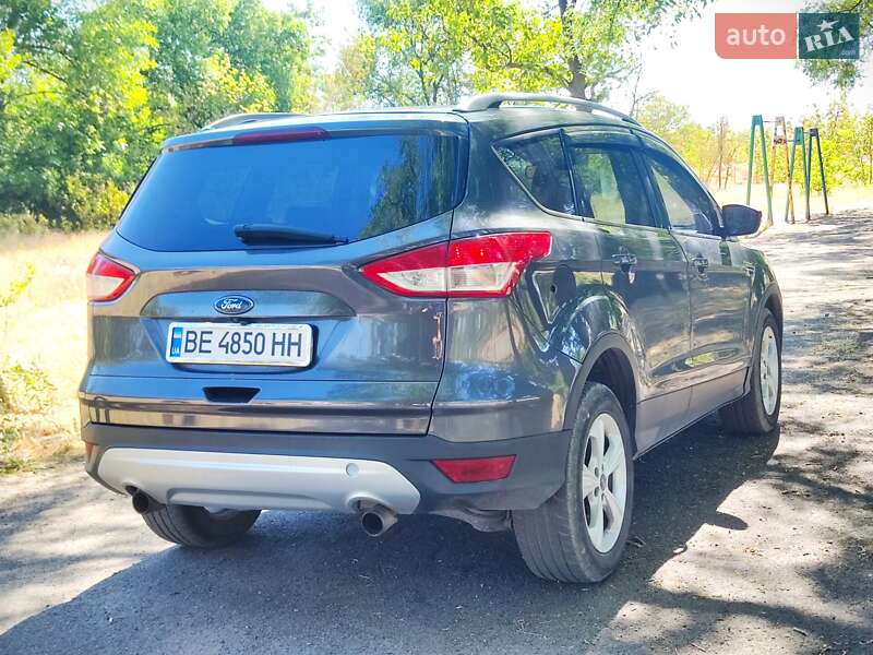 Внедорожник / Кроссовер Ford Kuga 2015 в Вознесенске