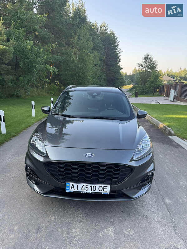 Внедорожник / Кроссовер Ford Kuga 2021 в Киеве