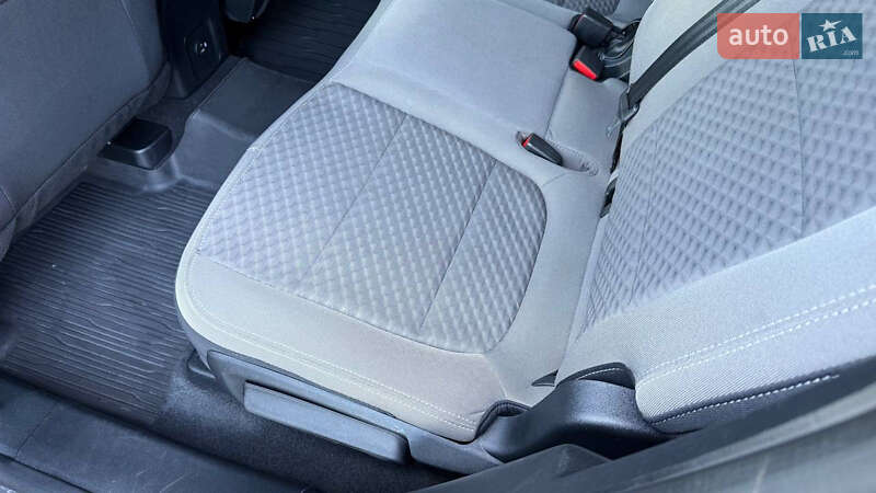 Внедорожник / Кроссовер Ford Kuga 2021 в Киеве