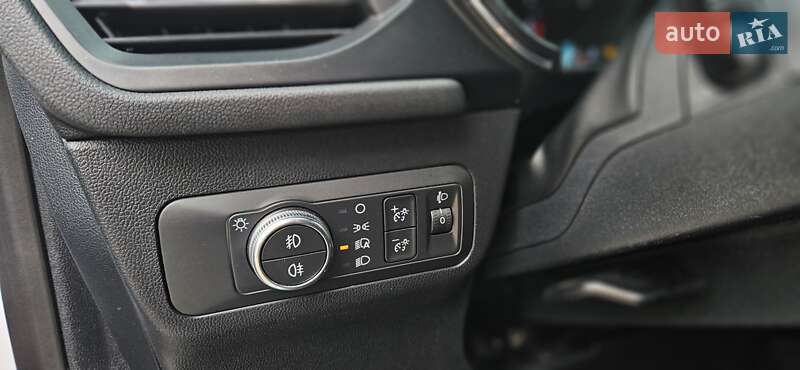 Внедорожник / Кроссовер Ford Kuga 2020 в Мукачево