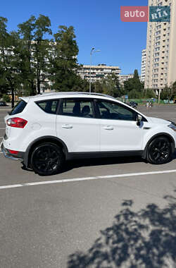 Внедорожник / Кроссовер Ford Kuga 2011 в 
