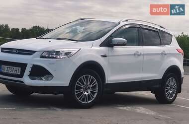 Позашляховик / Кросовер Ford Kuga 2013 в Києві