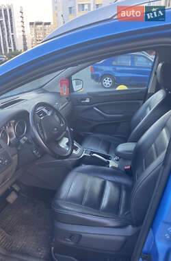 Внедорожник / Кроссовер Ford Kuga 2010 в 