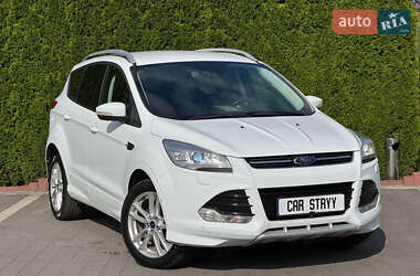 Внедорожник / Кроссовер Ford Kuga 2016 в Стрые