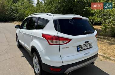 Внедорожник / Кроссовер Ford Kuga 2016 в 
