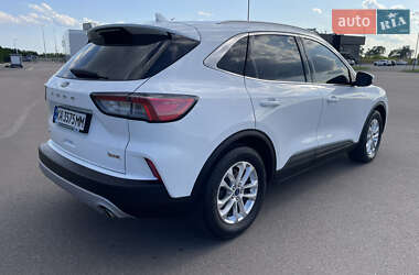 Внедорожник / Кроссовер Ford Kuga 2020 в 