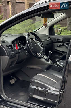 Внедорожник / Кроссовер Ford Kuga 2011 в 