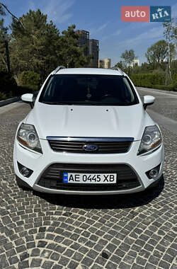 Внедорожник / Кроссовер Ford Kuga 2011 в 