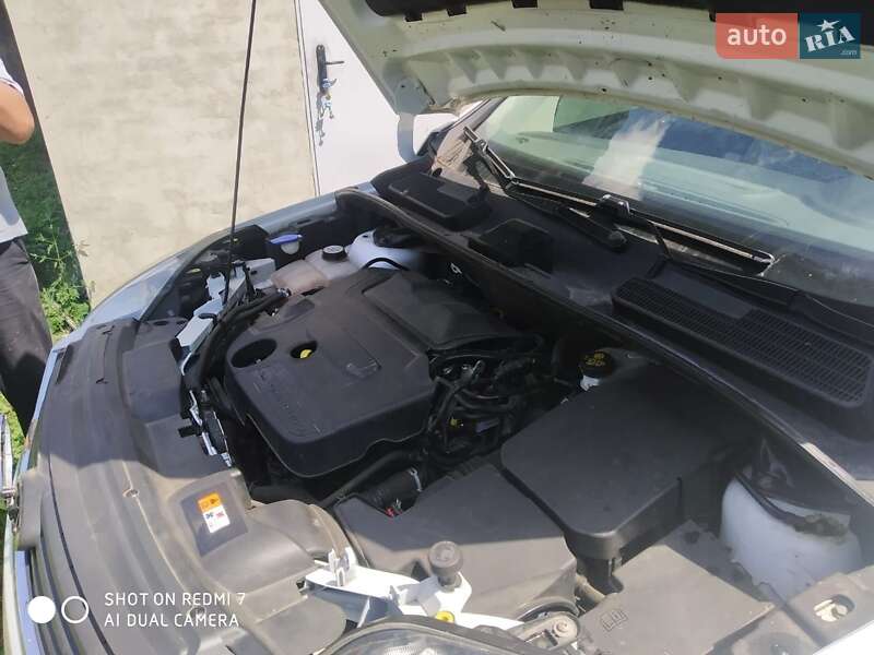 Внедорожник / Кроссовер Ford Kuga 2010 в 