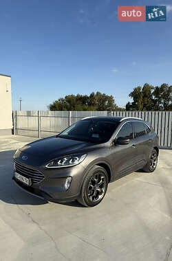 Внедорожник / Кроссовер Ford Kuga 2020 в Львове