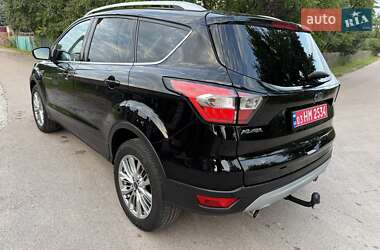 Внедорожник / Кроссовер Ford Kuga 2019 в 